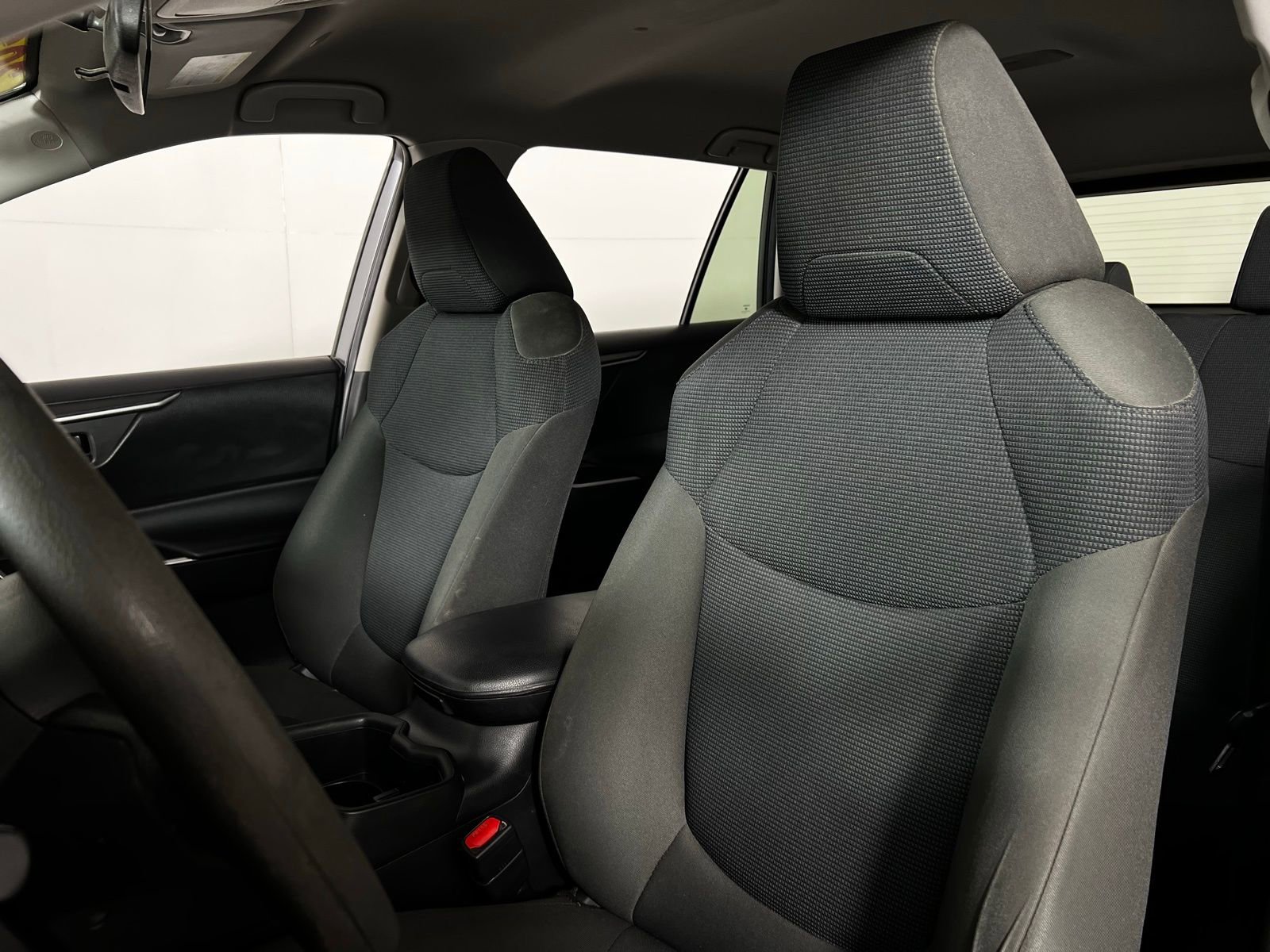 Used 2023 Toyota RAV4 LE image 13