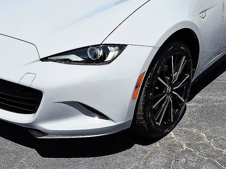 New 2026 MAZDA MX-5 Miata Grand Touring RWD image 9