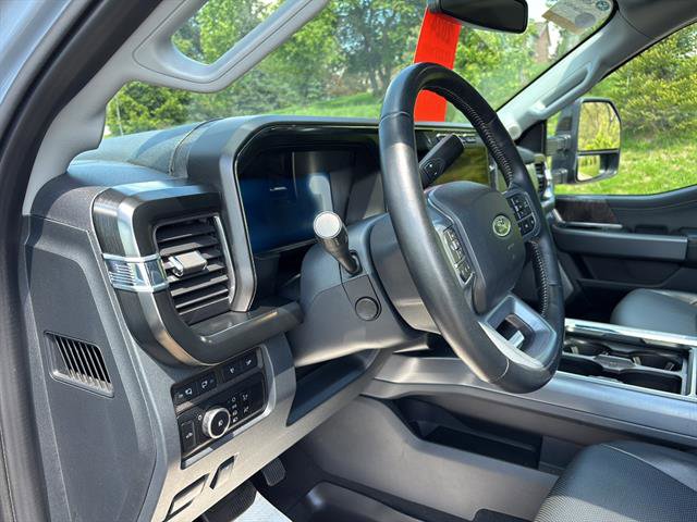 Used 2024 Ford F250 Lariat w/ Lariat Ultimate Package AWD/4WD image 13