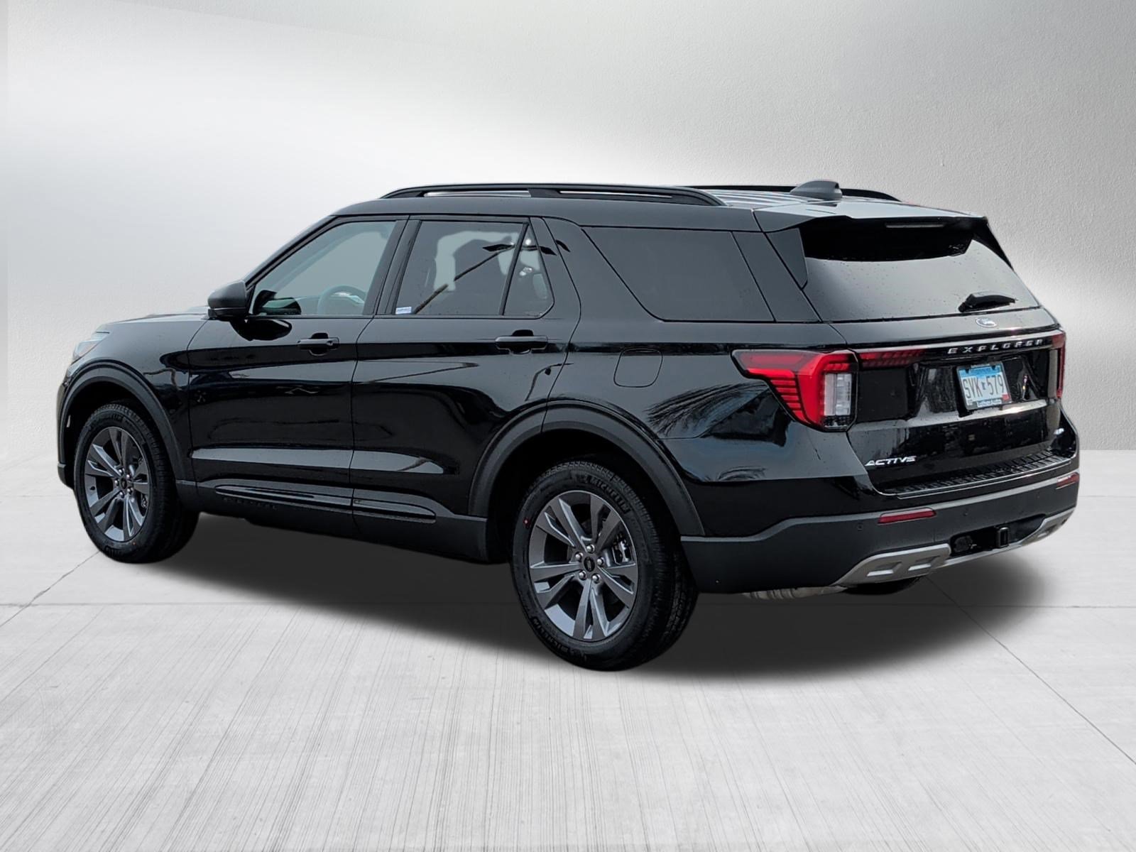 Used 2026 Ford Explorer Active w/ Active Comfort Package image 5