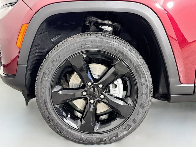 New 2025 Jeep Grand Cherokee L Laredo image 34