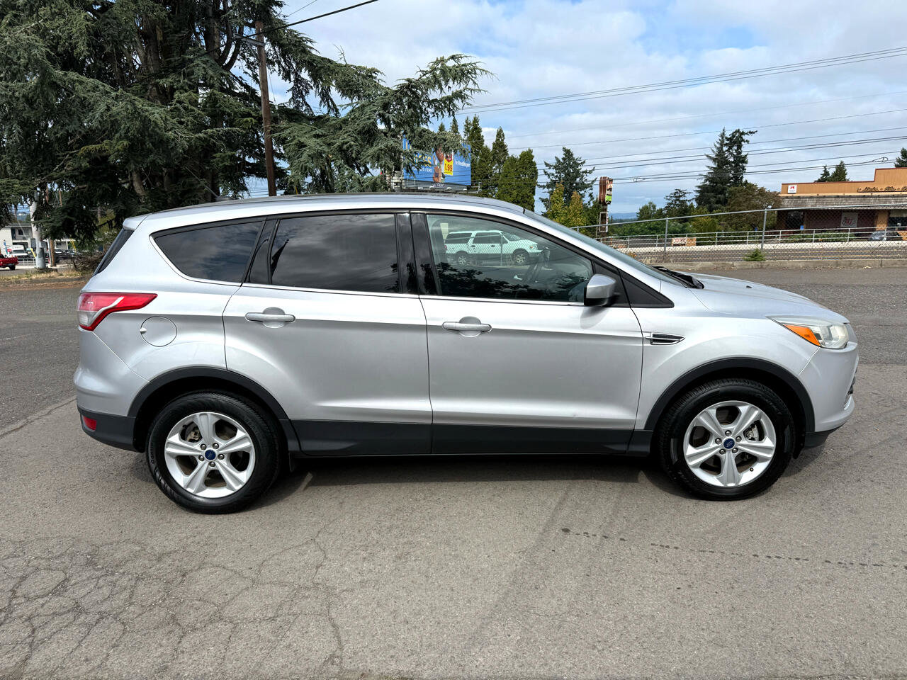 Used 2016 Ford Escape SE image 10