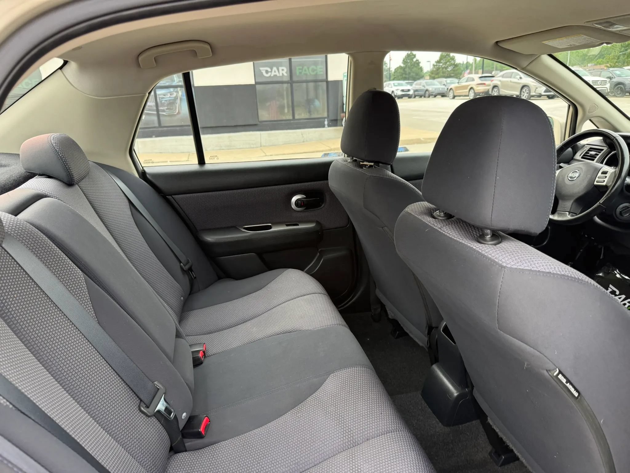 Used 2009 Nissan Versa Sedan w/ Convenience Pkg FWD image 22
