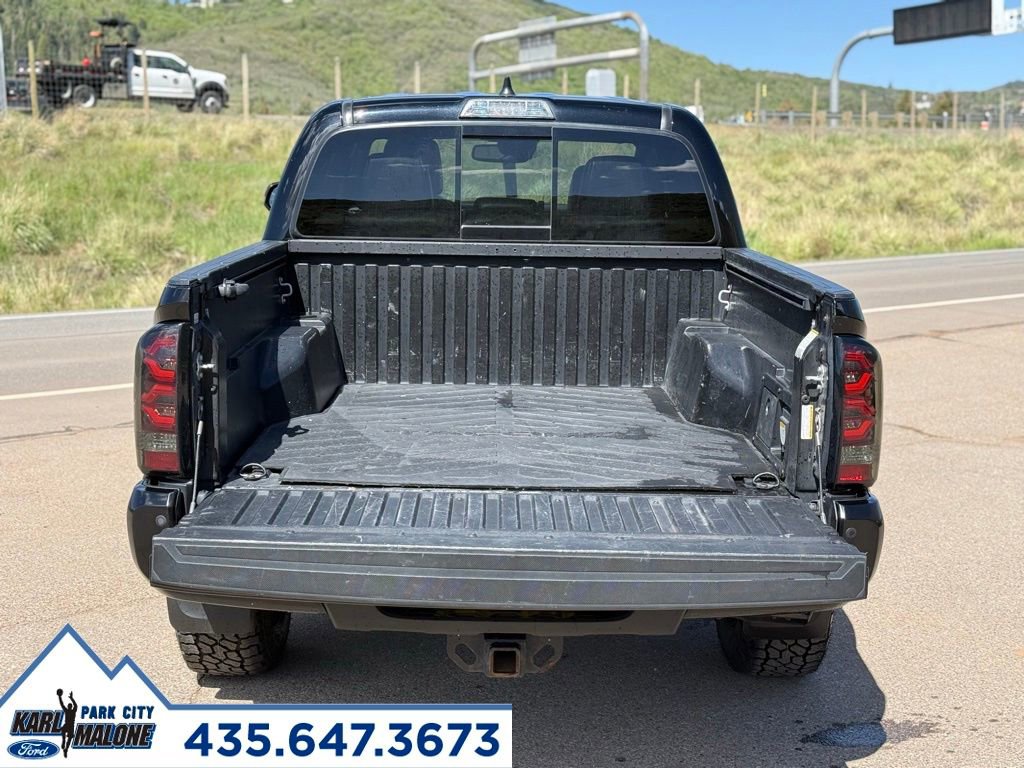 Used 2021 Toyota Tacoma TRD Pro AWD/4WD image 5