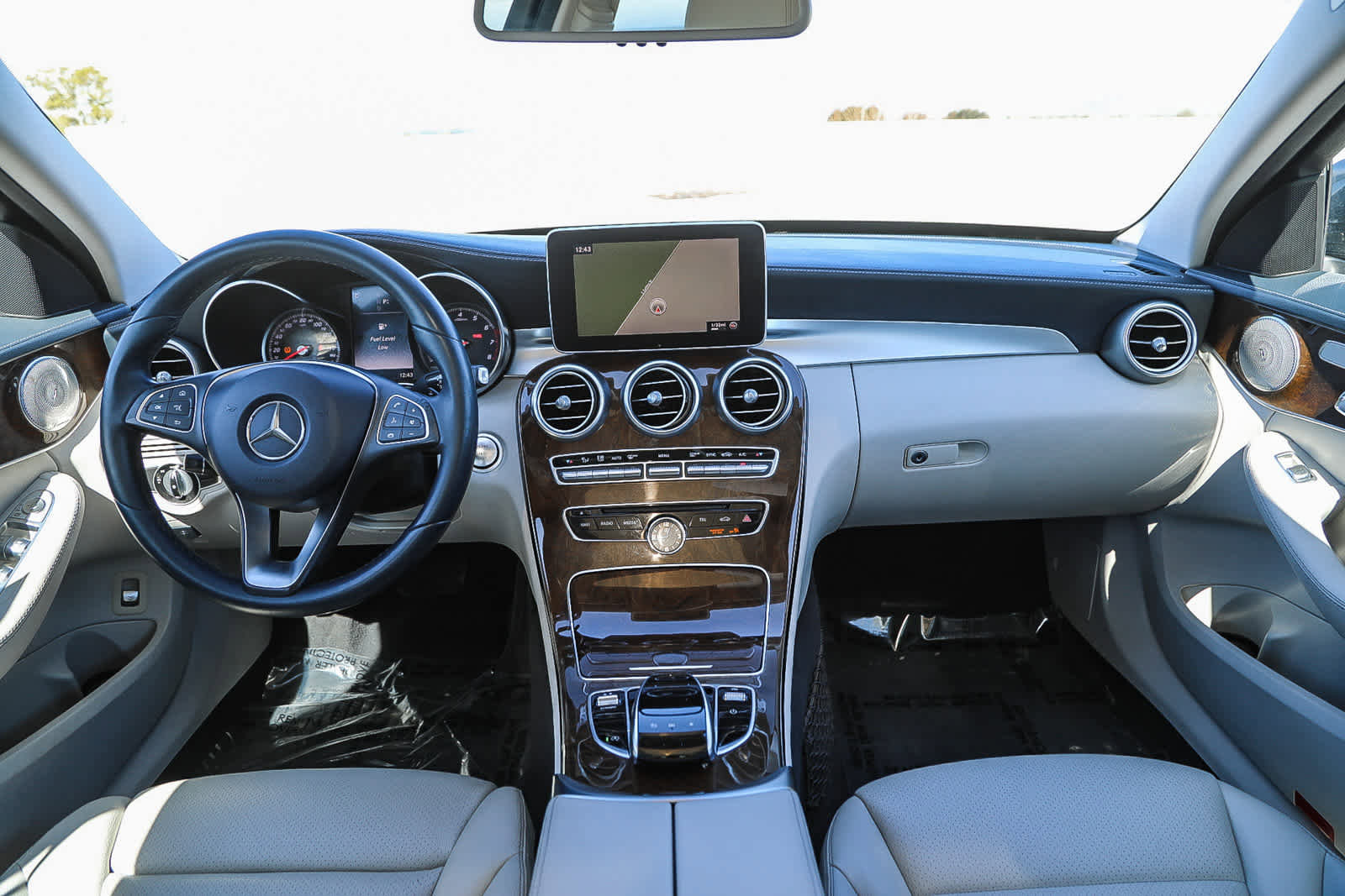 Used 2017 Mercedes-Benz C 300 Sedan image 12