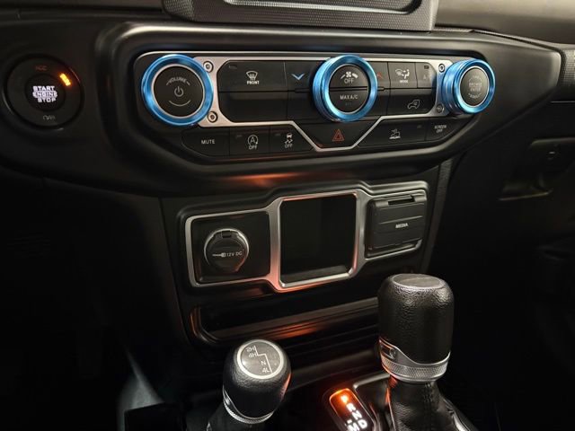 Used 2022 Jeep Gladiator Sport image 19