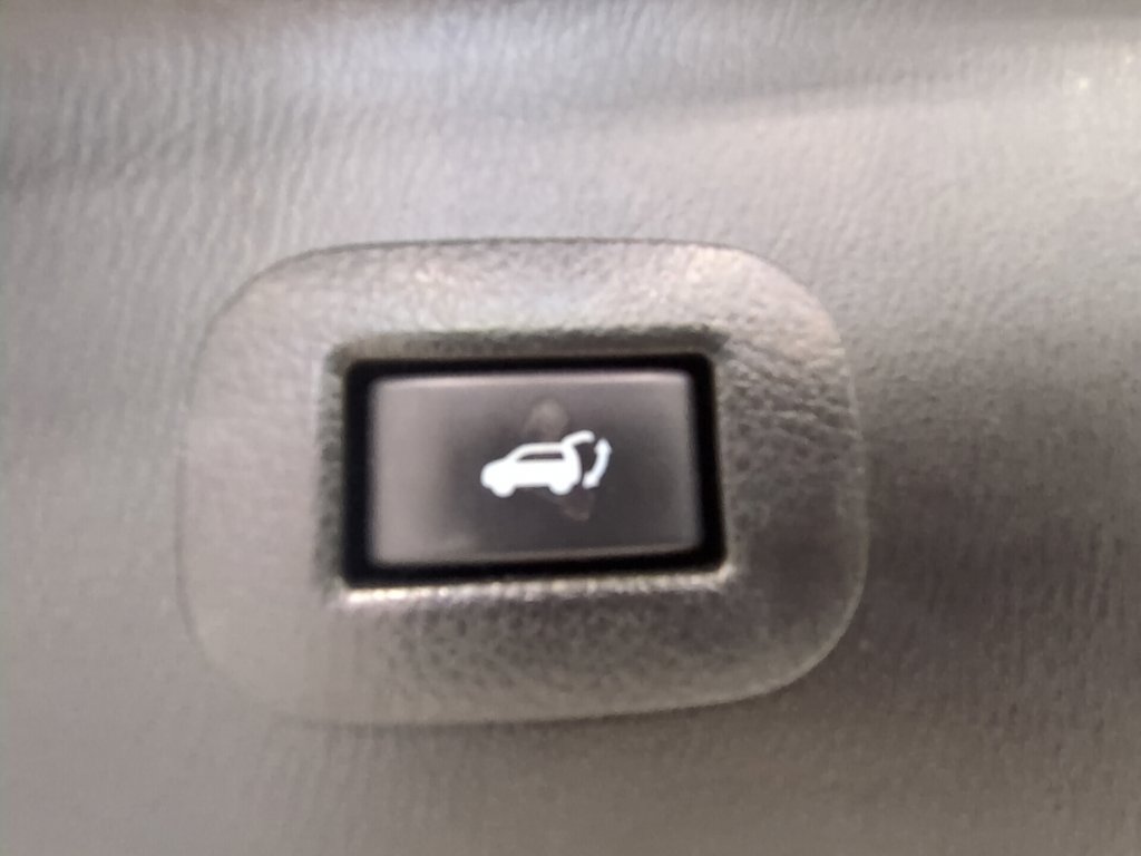 Used 2021 INFINITI QX80 Sensory w/ Cargo Package AWD/4WD image 31