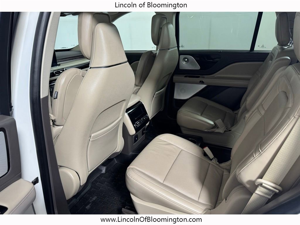 Used 2020 Lincoln Aviator Reserve w/ Equipment Group 202A AWD/4WD image 39