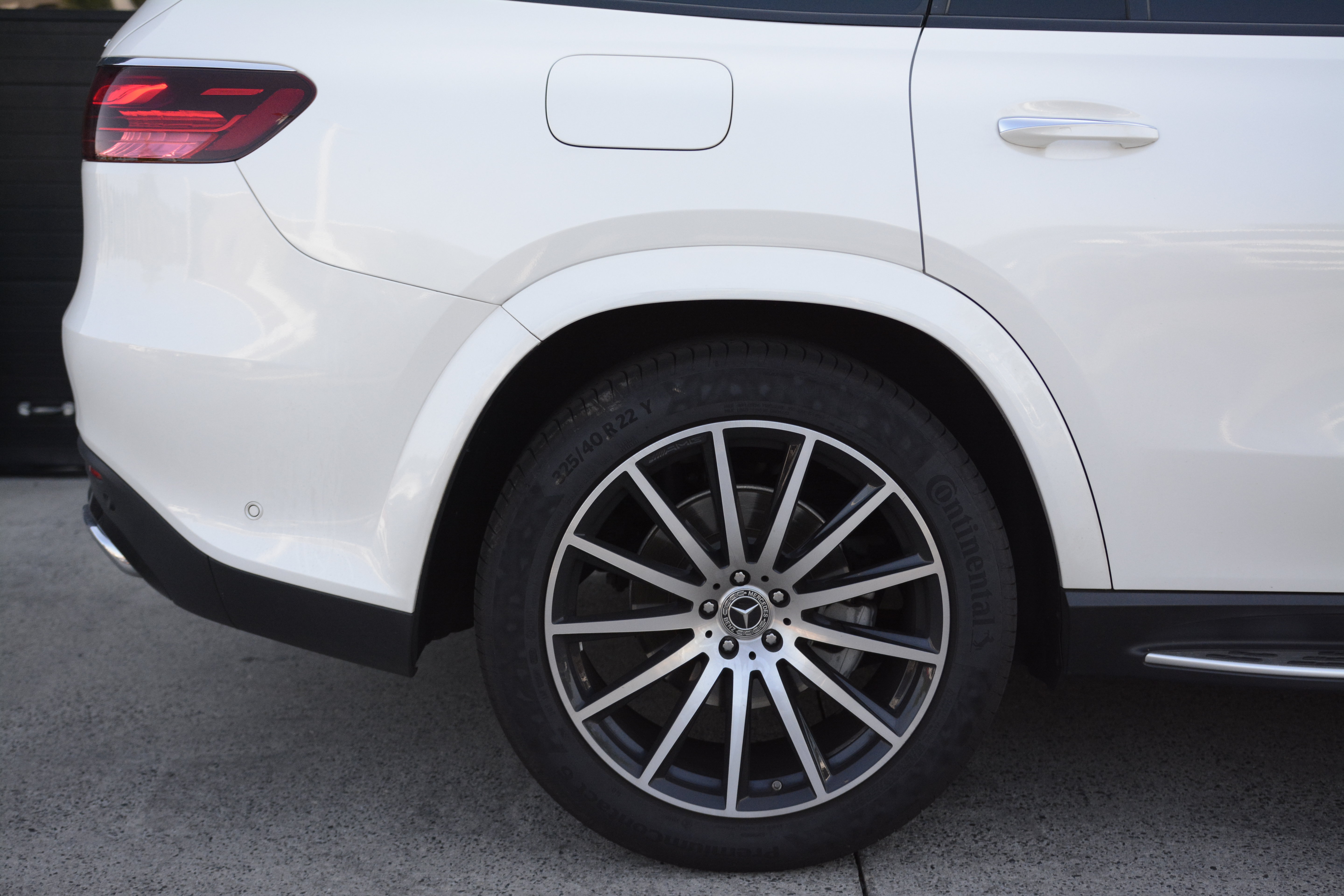Used 2024 Mercedes-Benz GLS 450 4MATIC image 43