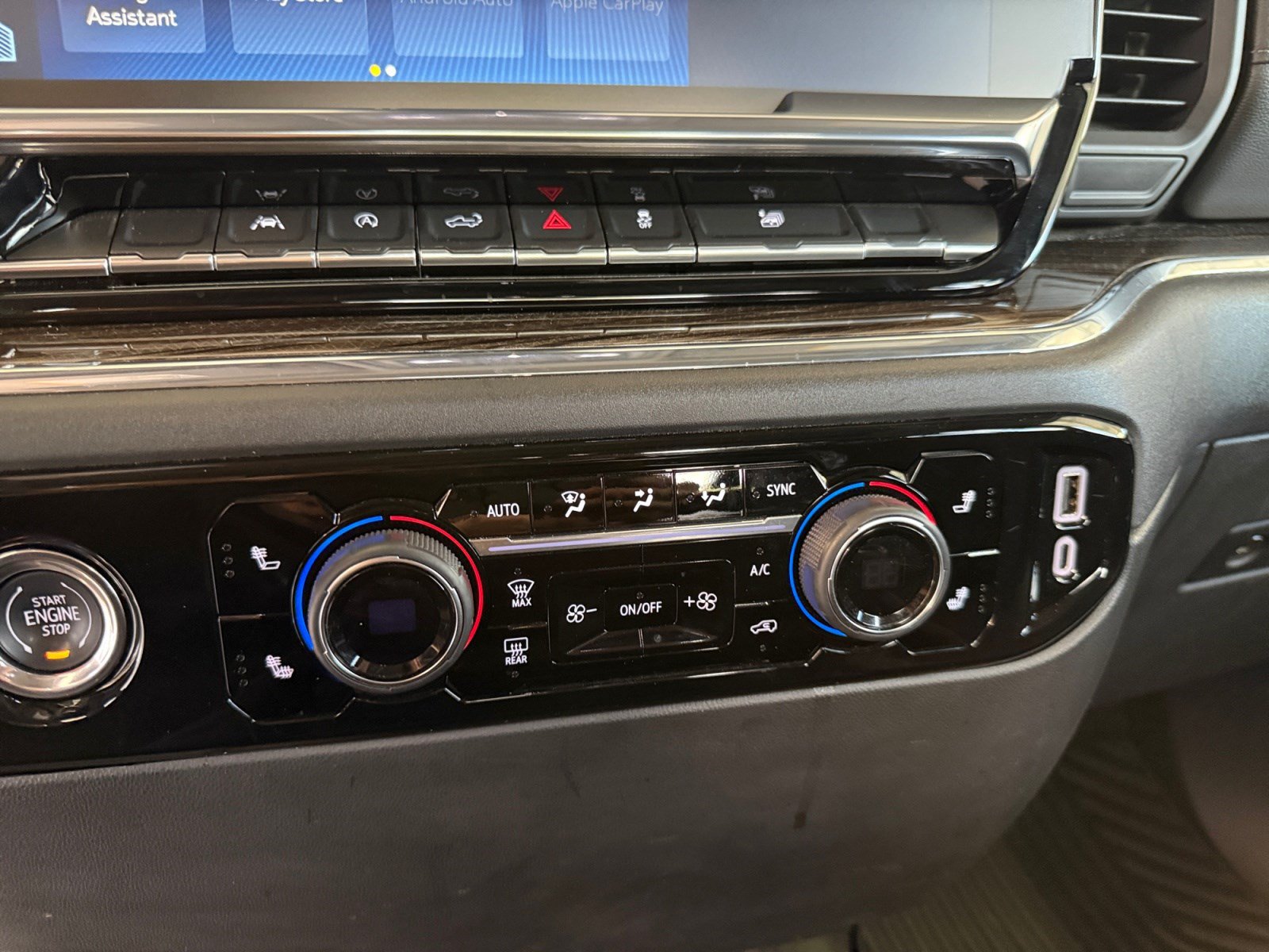 Used 2023 Chevrolet Silverado 1500 LT AWD/4WD image 28