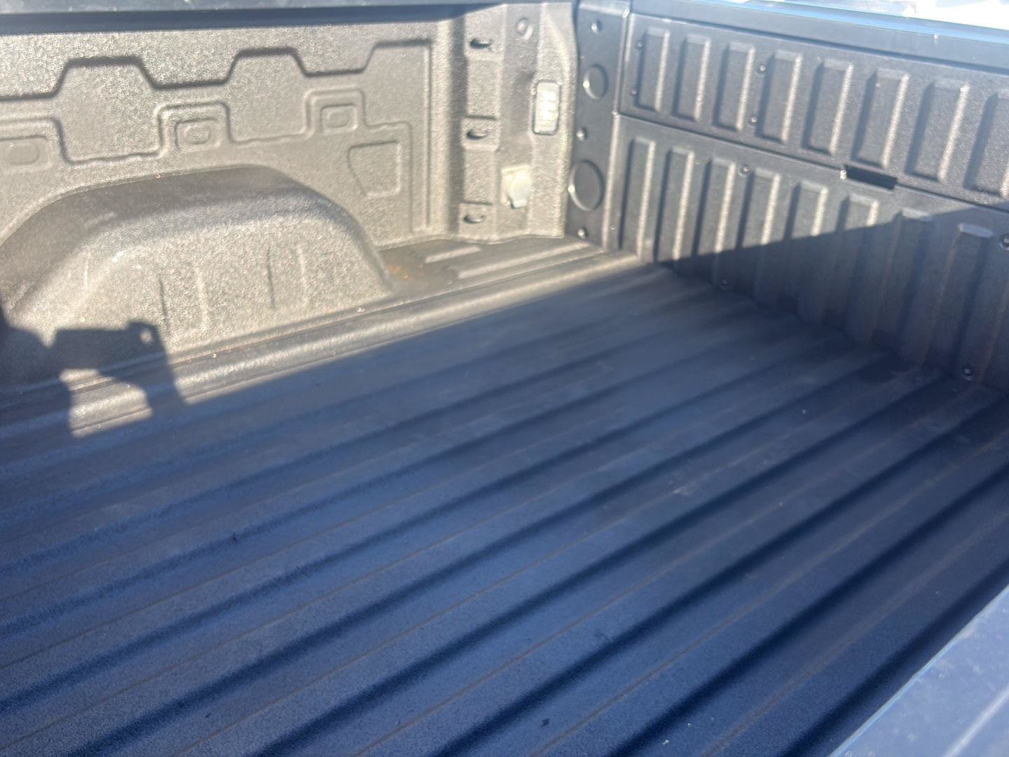 Used 2022 Chevrolet Silverado 1500 Custom RWD image 23