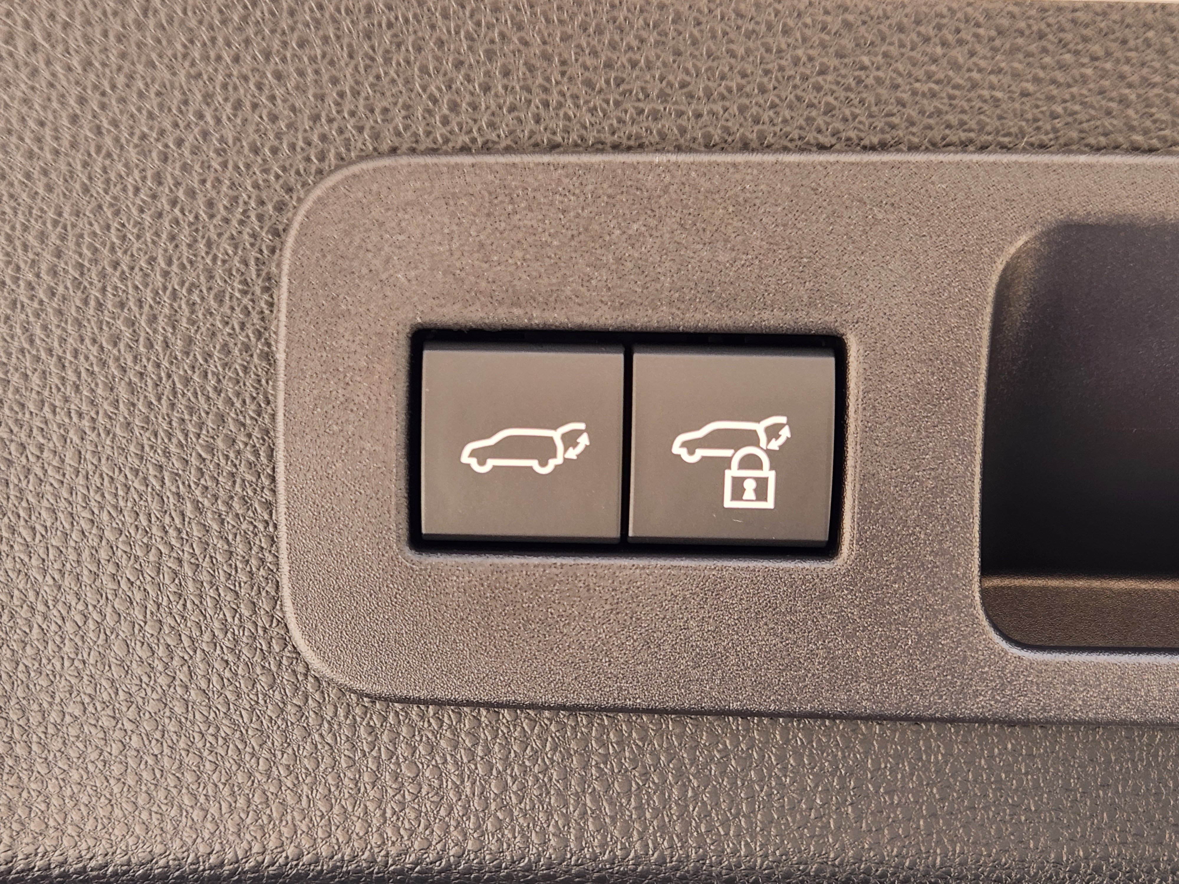 New 2026 Lexus LX 700h Luxury image 31