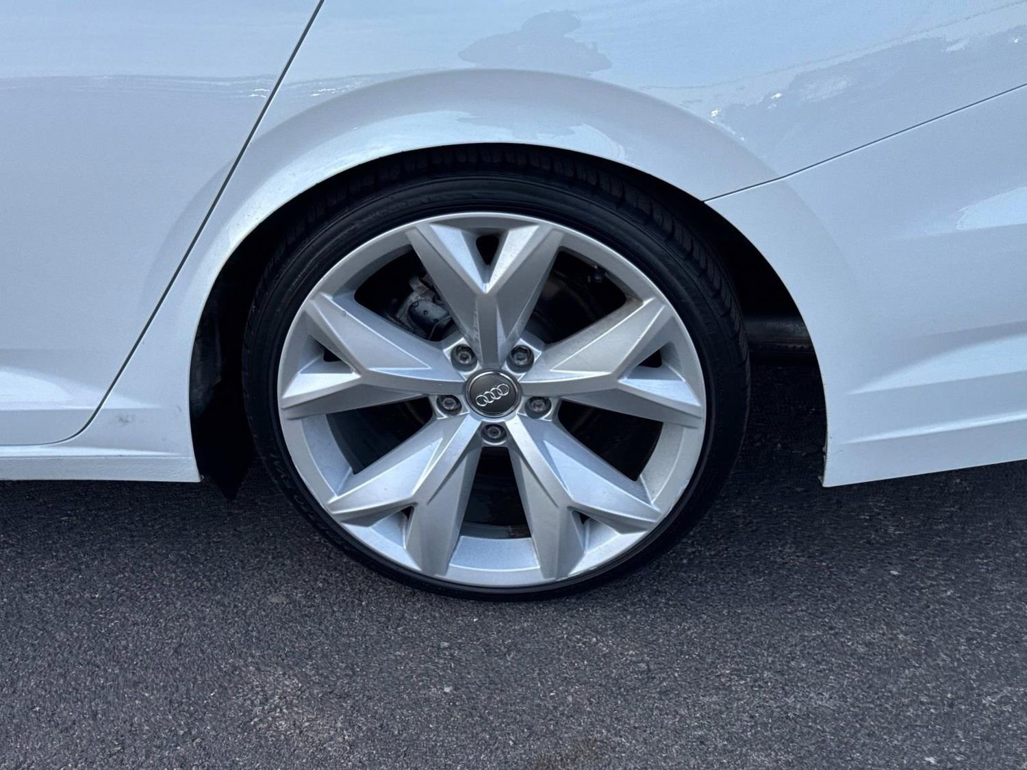 Used 2020 Volkswagen Jetta SE w/ SE Cold Weather Package image 11