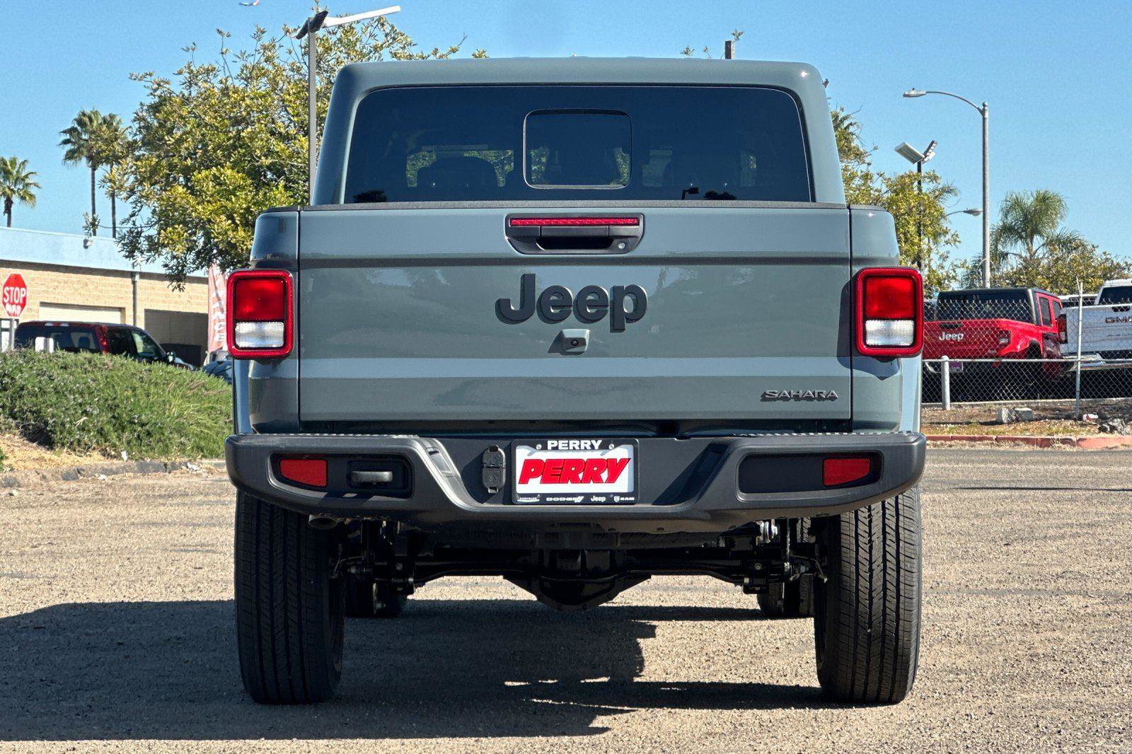 New 2026 Jeep Gladiator Sport image 5