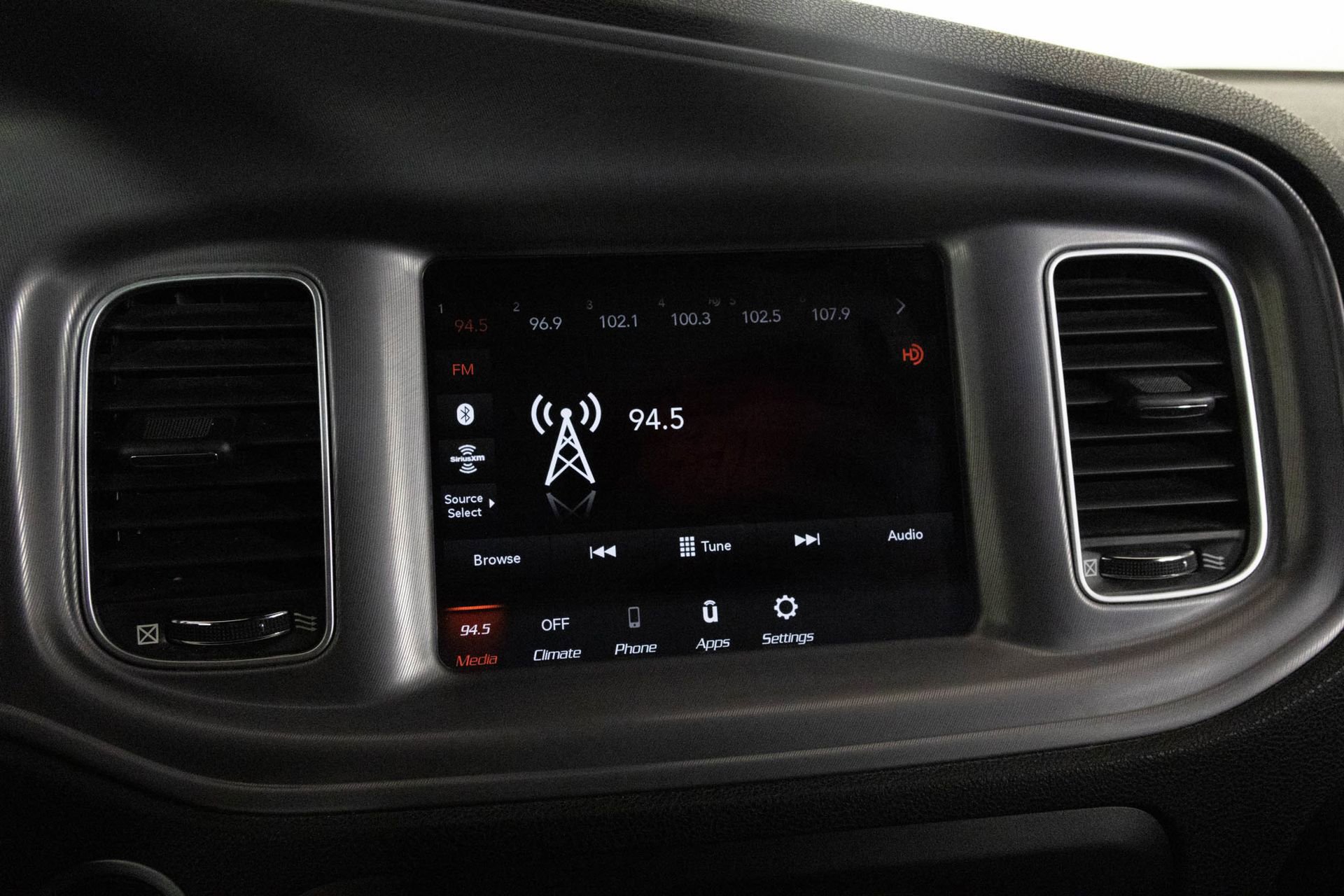 Used 2023 Dodge Charger SXT image 22