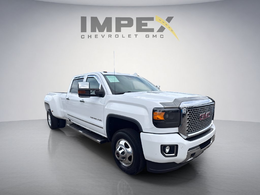 Used 2016 GMC Sierra 3500 Denali w/ Duramax Plus Package AWD/4WD image 5