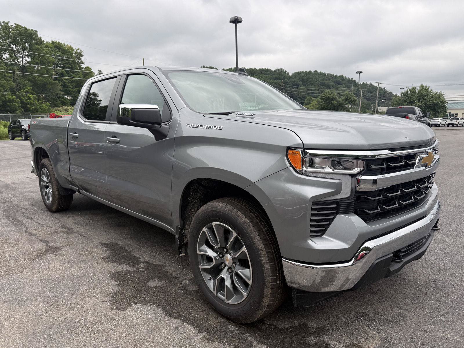 New 2026 Chevrolet Silverado 1500 LT w/ LPO, Liner Protection Package AWD/4WD image 3