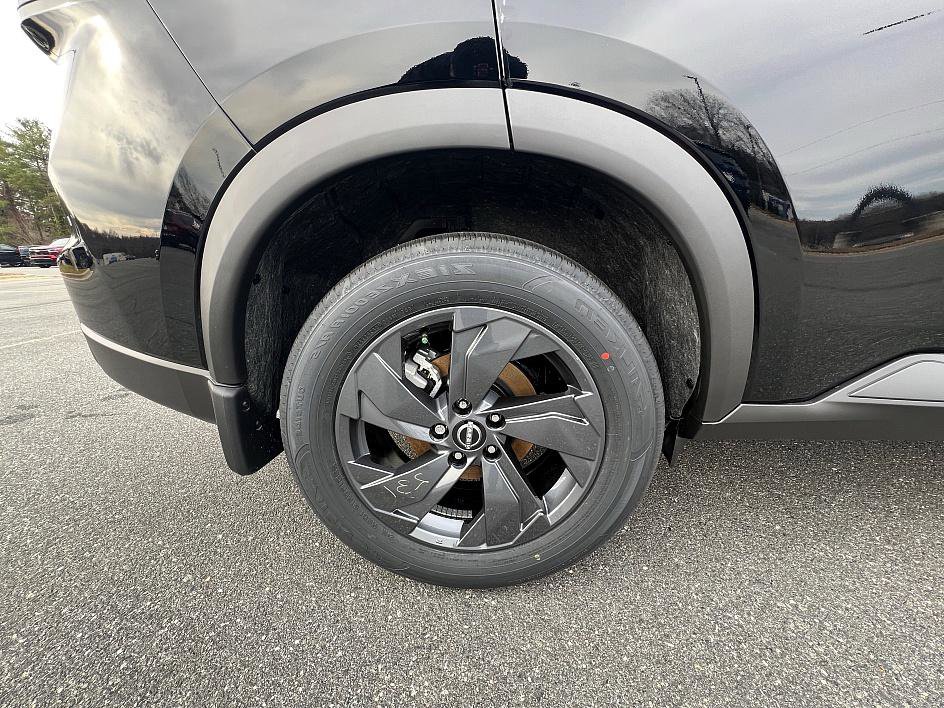 New 2026 Nissan Rogue SV image 13