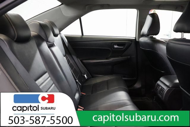 Used 2017 Toyota Camry XLE w/ Moonroof Package FWD image 31