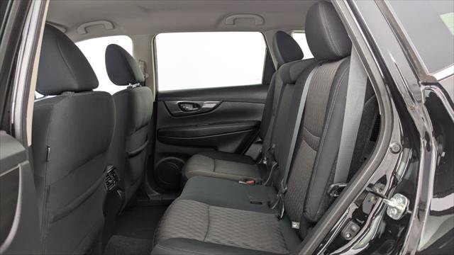 Used 2020 Nissan Rogue SV w/ Premium Package AWD/4WD image 17
