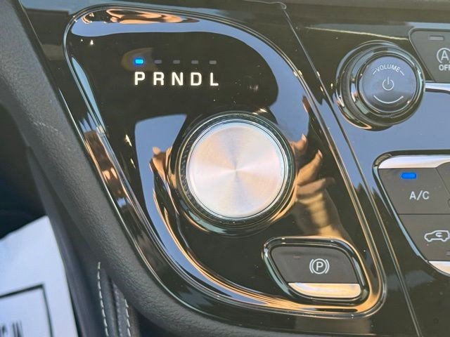 New 2026 Chrysler Pacifica Limited w/ S Appearance Package image 20