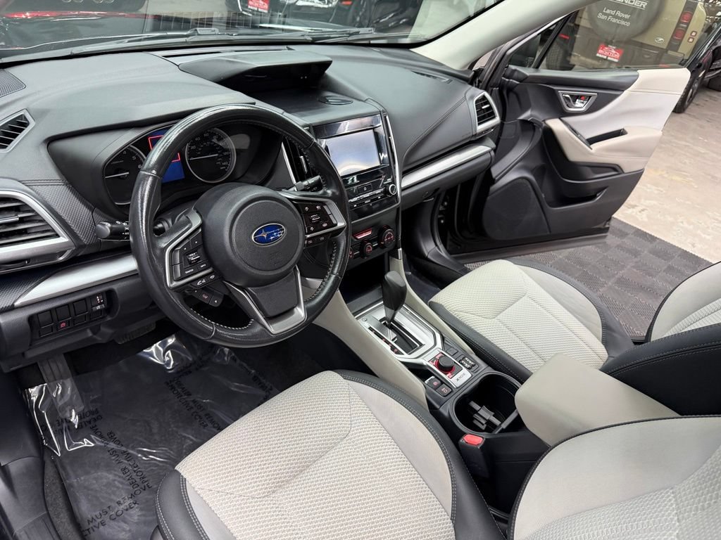 Used 2020 Subaru Forester Premium AWD/4WD image 31
