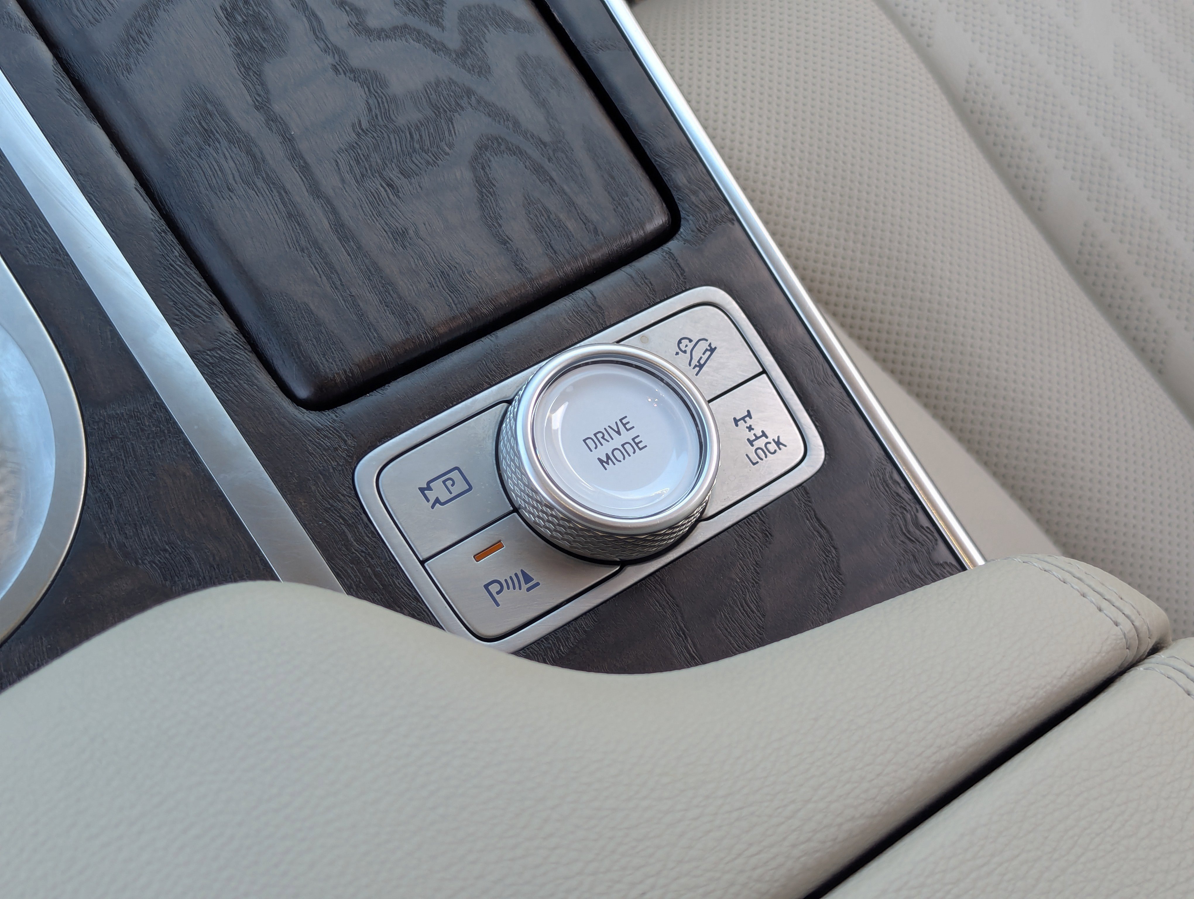 Used 2024 Genesis GV80 2.5T w/ Advanced Package AWD/4WD image 28