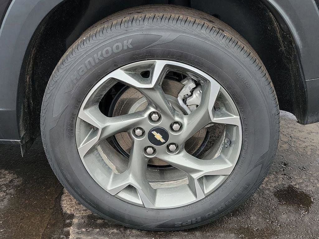 Certified 2024 Chevrolet Trax LT w/ Driver Confidence Package image 5