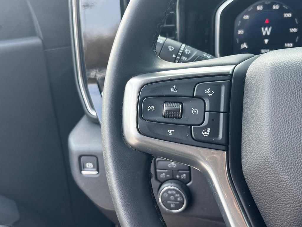 Used 2026 Chevrolet Silverado 1500 RST AWD/4WD image 25