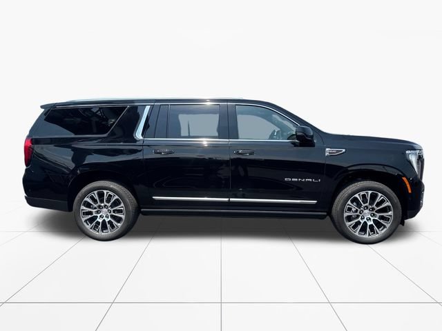 New 2026 GMC Yukon XL Denali w/ Denali Reserve Package AWD/4WD image 7