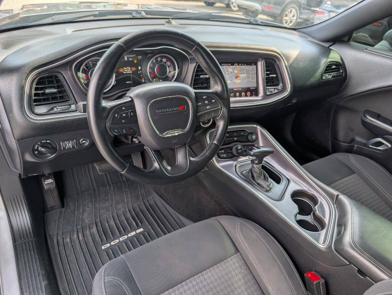 Used 2016 Dodge Challenger SXT RWD image 16