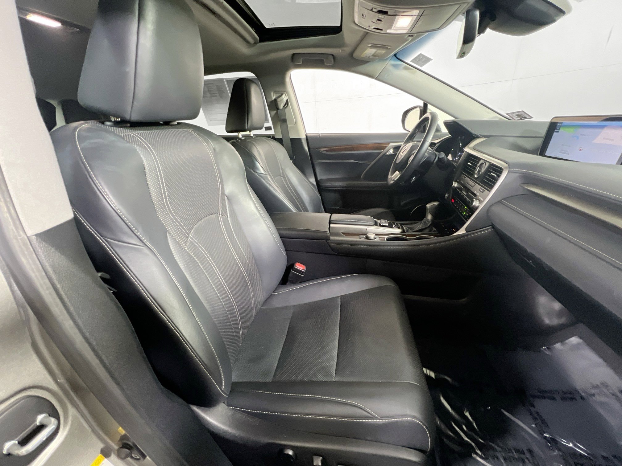 Used 2019 Lexus RX 350 AWD w/ Navigation Package image 28