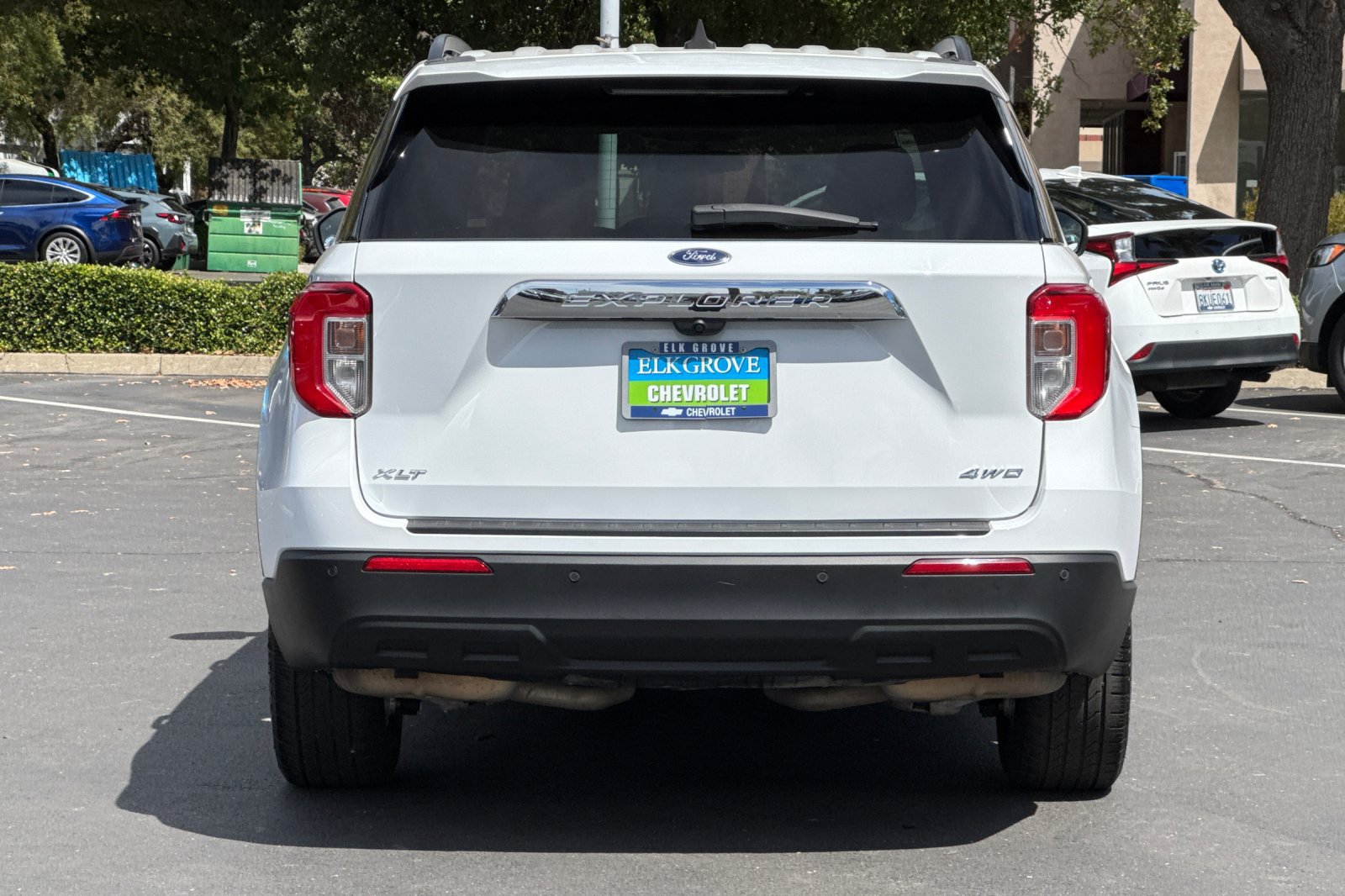 Used 2022 Ford Explorer XLT AWD/4WD image 4