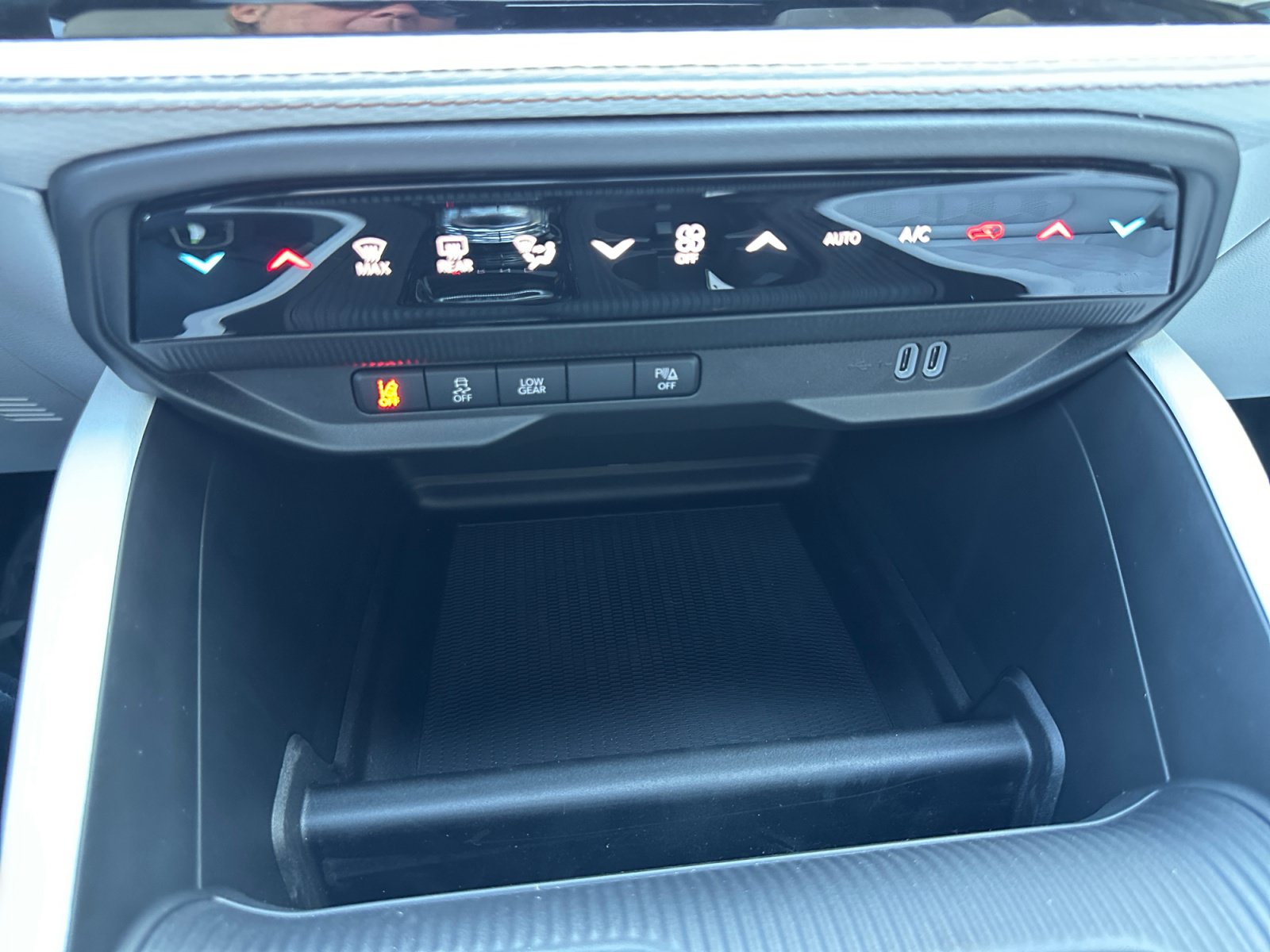 New 2026 Jeep Cherokee Overland AWD/4WD image 19