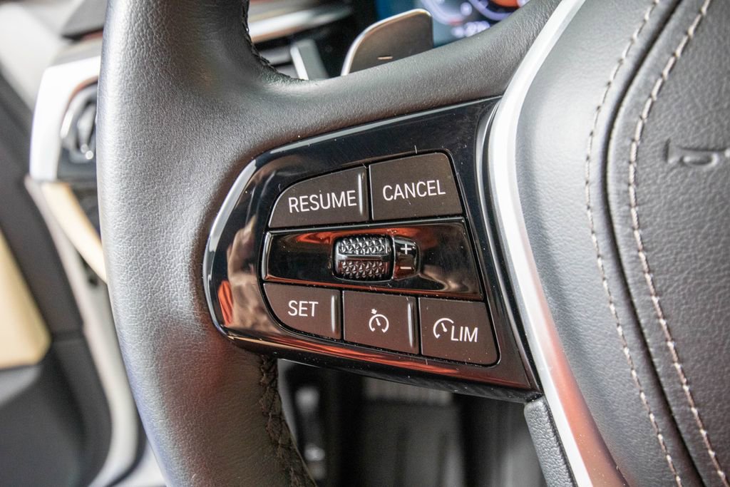 Used 2023 BMW 530i w/ Convenience Package RWD image 20