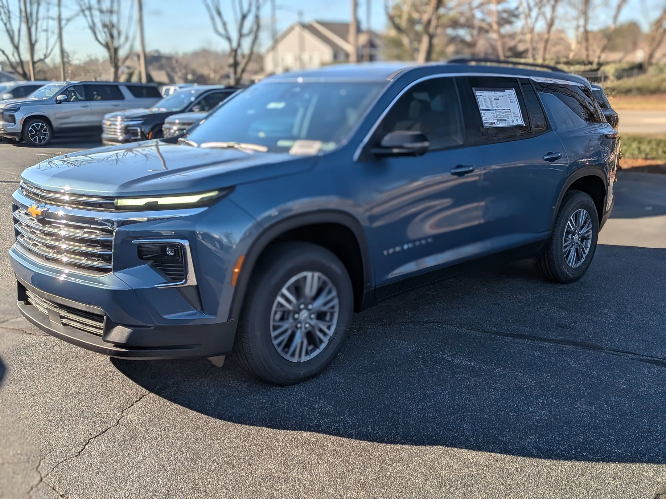 New 2026 Chevrolet Traverse LT w/ Driver Confidence Package FWD image 3