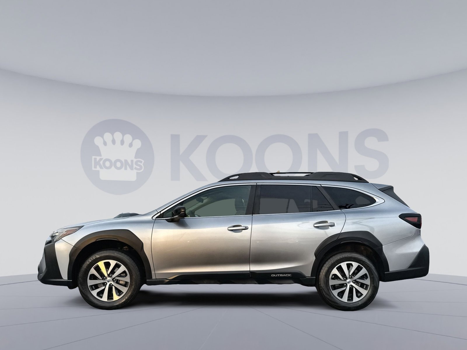 Used 2023 Subaru Outback Premium image 2