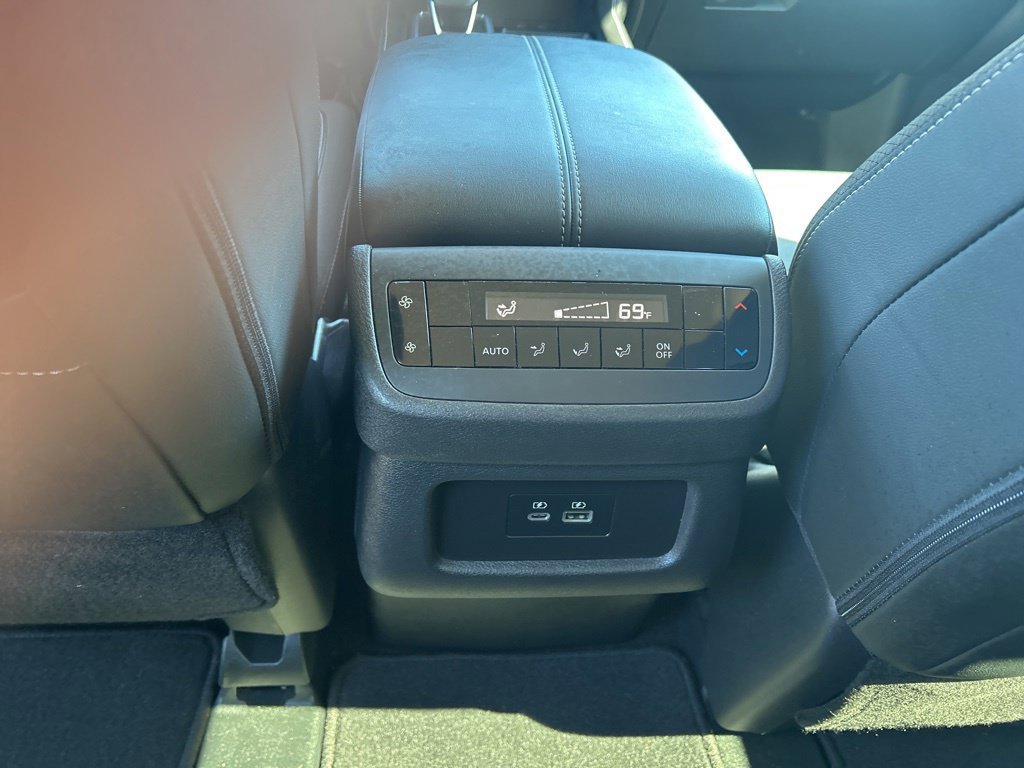 Certified 2025 Nissan Pathfinder SL AWD/4WD image 21