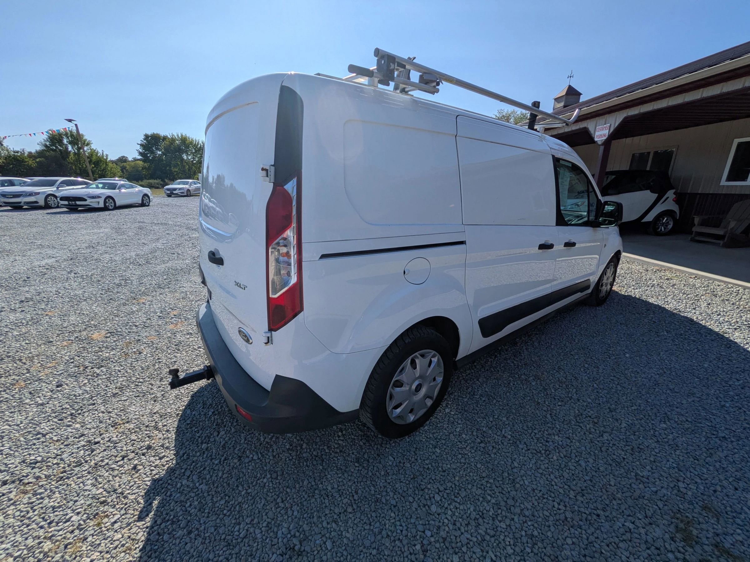 Used 2016 Ford Transit Connect XLT image 4