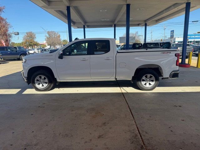 Used 2020 Chevrolet Silverado 1500 LT w/ Convenience Package image 2