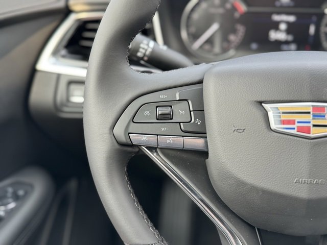 New 2025 Cadillac XT6 Luxury image 28