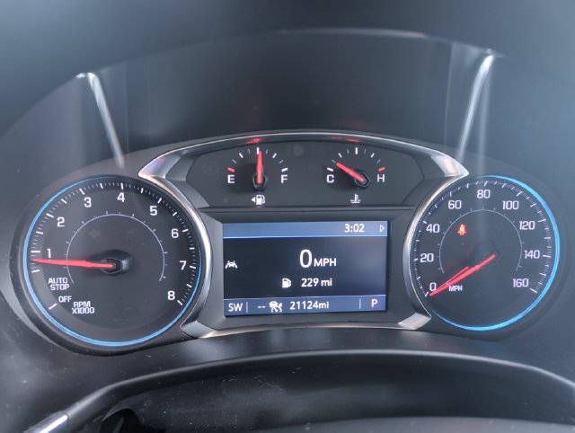 Used 2024 Chevrolet Equinox LT FWD image 16