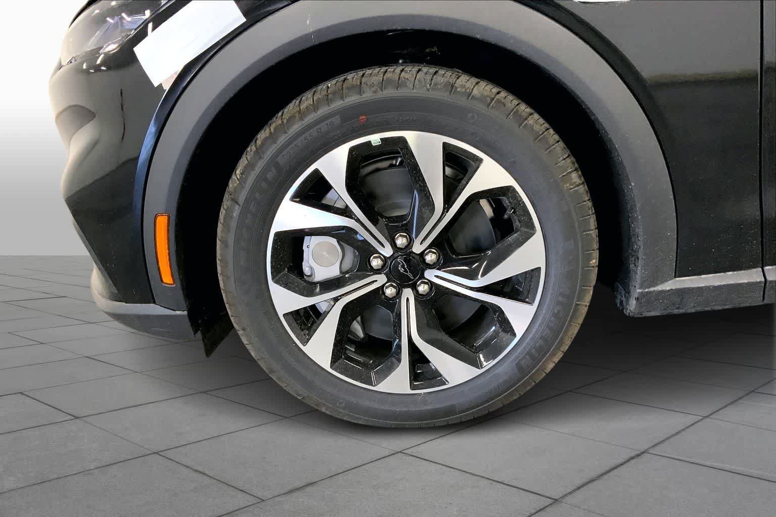 New 2026 Ford Mustang Mach-E Select RWD image 9