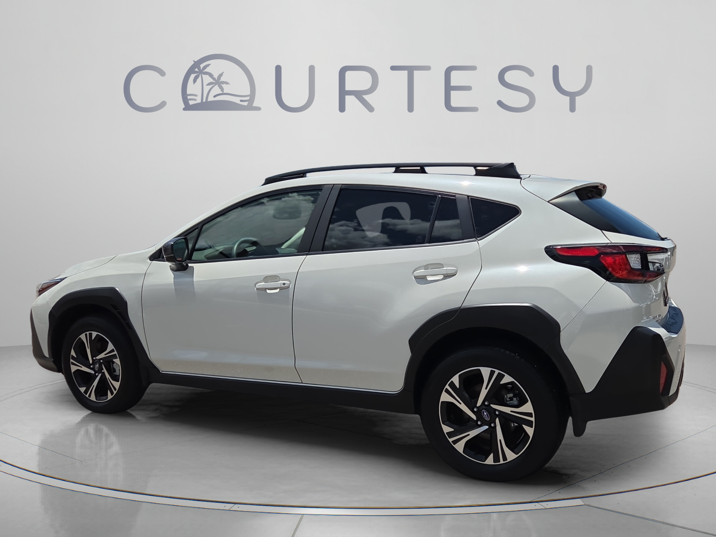 Used 2024 Subaru Crosstrek 2.0i Premium AWD/4WD image 3