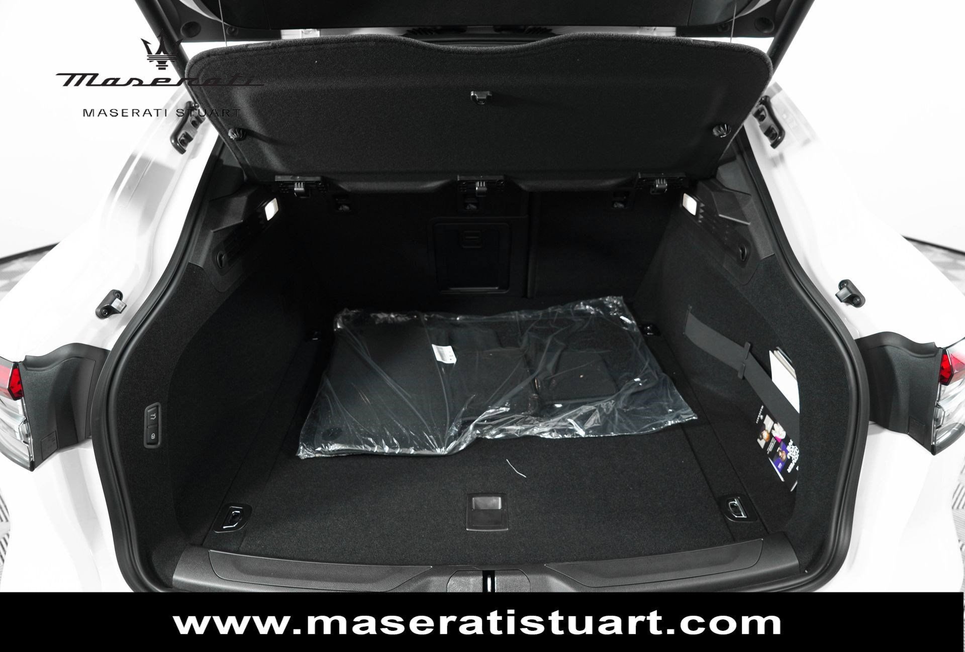 New 2024 Maserati Levante GT Ultima AWD/4WD image 36
