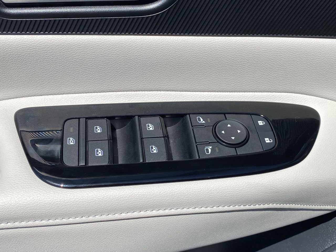 New 2026 Nissan Murano SV AWD/4WD image 30