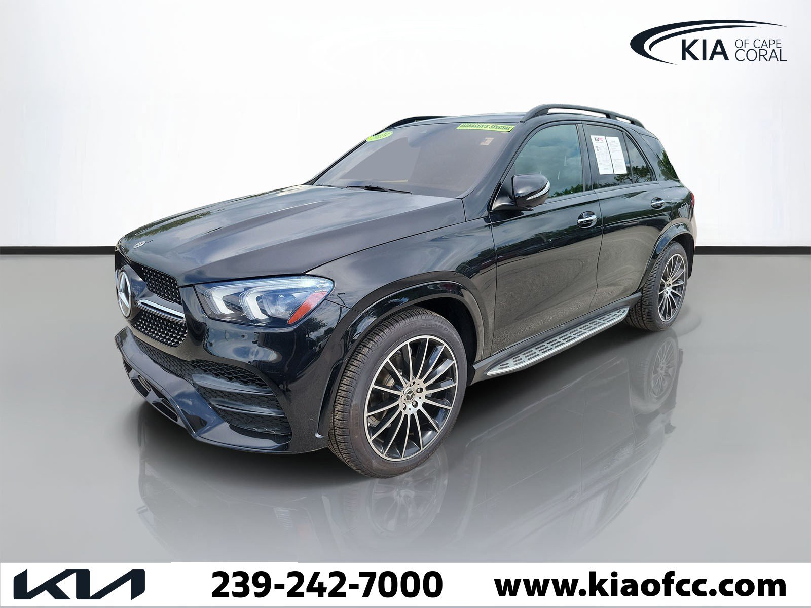 Used 2023 Mercedes-Benz GLE 350 w/ AMG Line Exterior image 3
