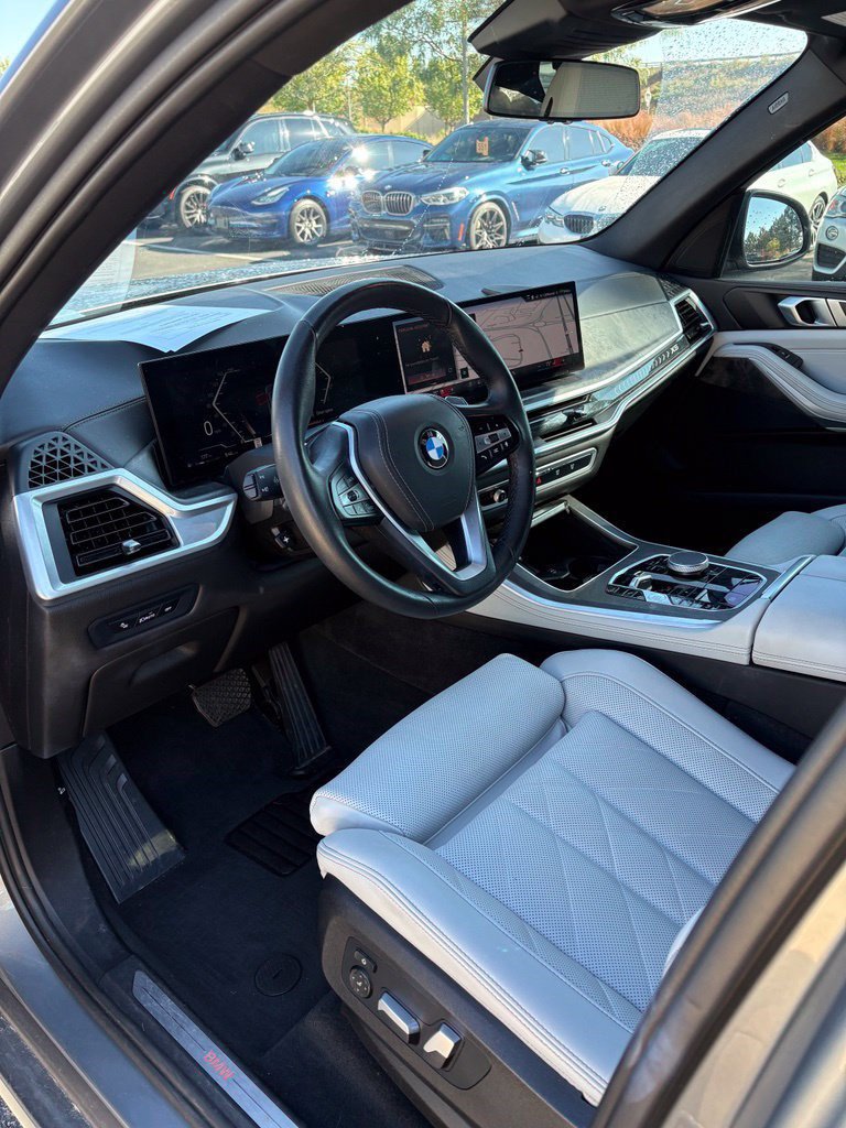 Used 2024 BMW X5 xDrive40i w/ Parking Assistance Package AWD/4WD image 9