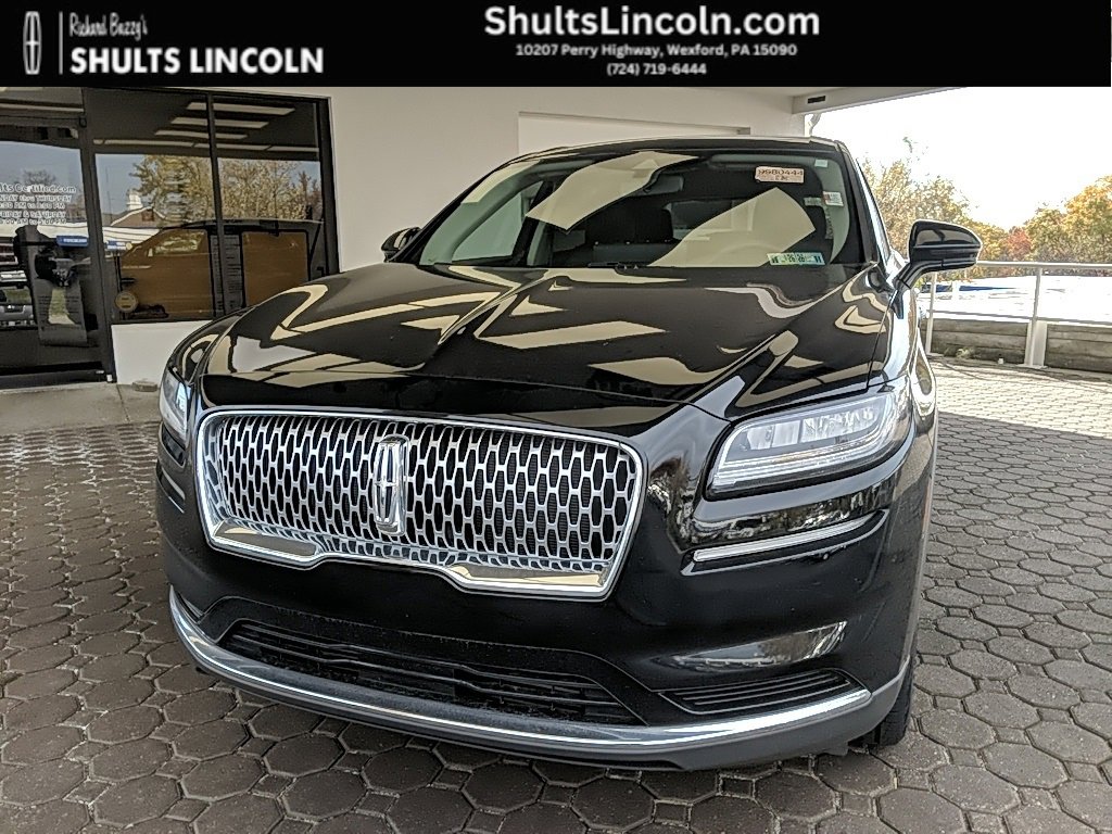Certified 2022 Lincoln Nautilus AWD w/ Premium Package image 1