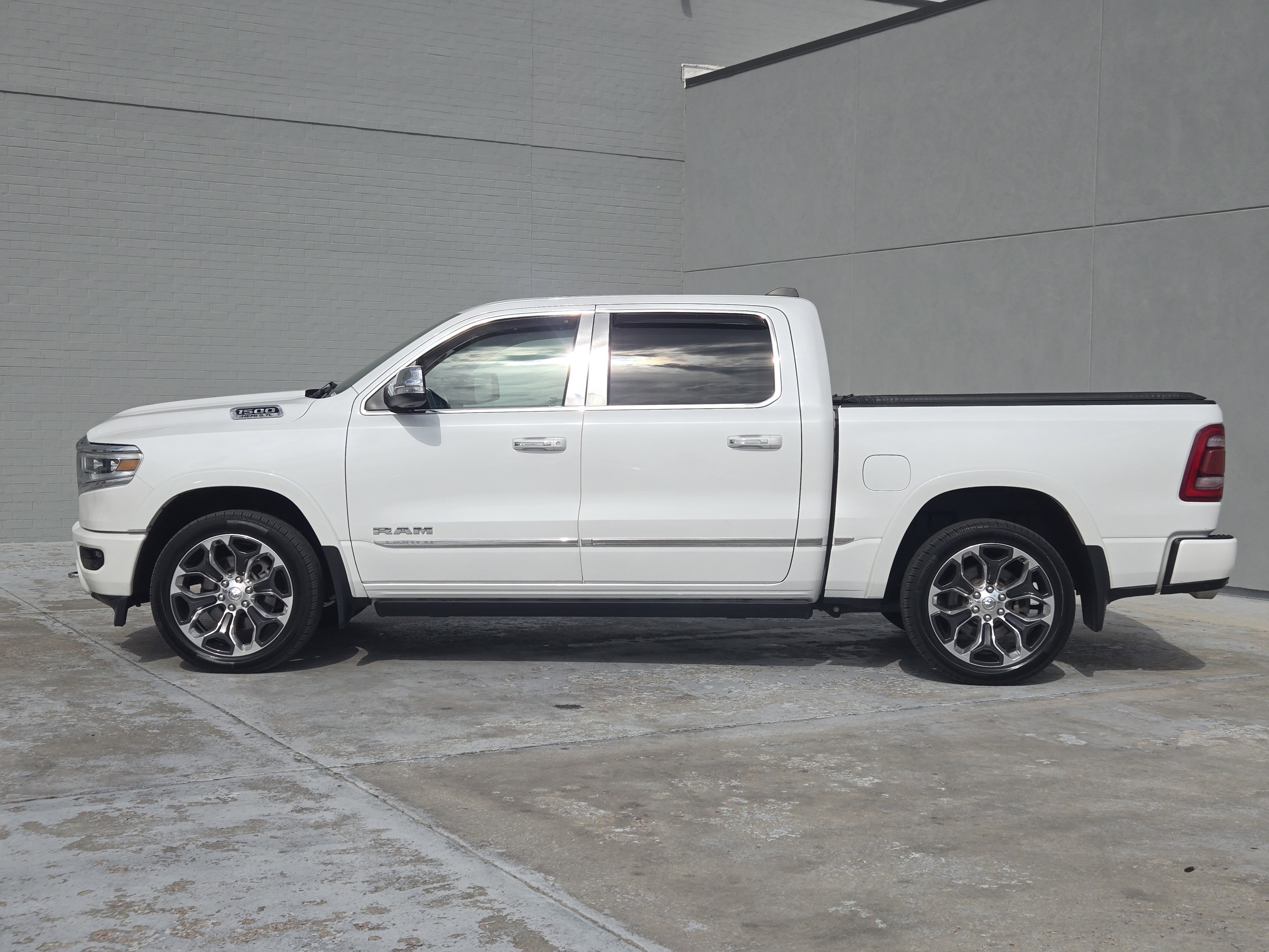 Used 2020 RAM 1500 Limited image 5